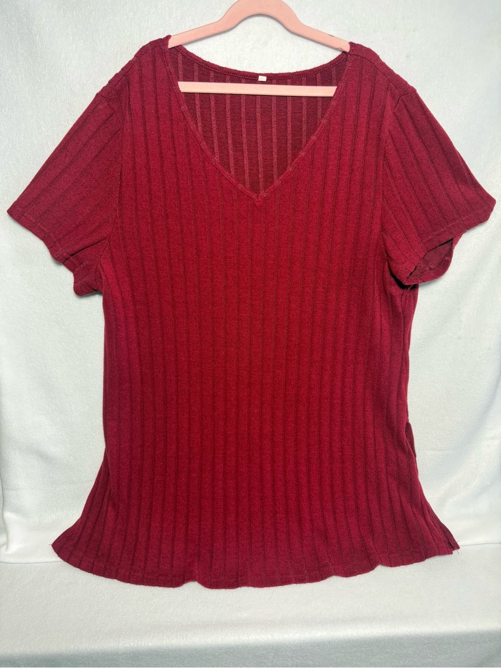 Women’s Red Ribbed V-Neck Short Sleeve Side Slit Top